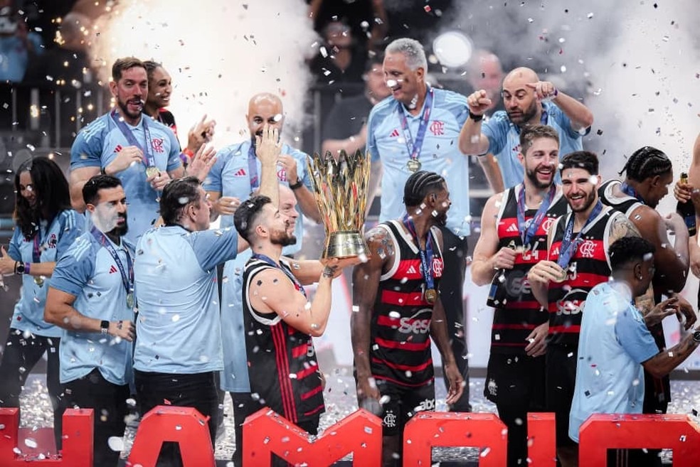 Flamengo vence Boca Juniors e fatura Champions League das Américas